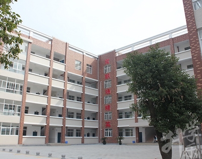 青岛西海岸航海职业学校