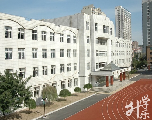 福建中华技师学院