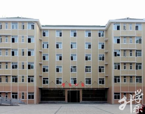 河南省南阳文化艺术学校