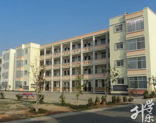 瑞丽市职业高中学校