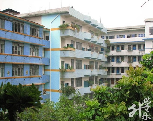 岳阳市中岳职业技术学校