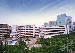 佛山市华材职业技术学校