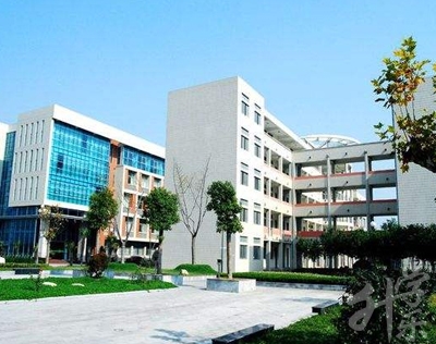 盐城高级职业学校