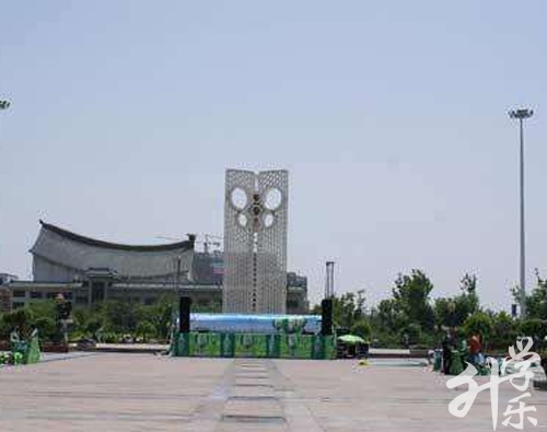 潍坊市体育运动学校